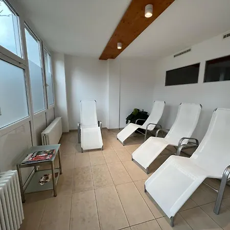 Turmfalke 2-zimmer-appartement Mit Sauna Und Schwimmbad