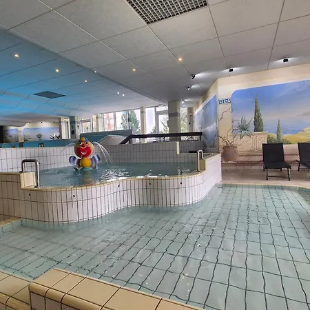 アパート Turmfalke 2-zimmer-appartement Mit Sauna Und Schwimmbad ザンクト・エングルマール