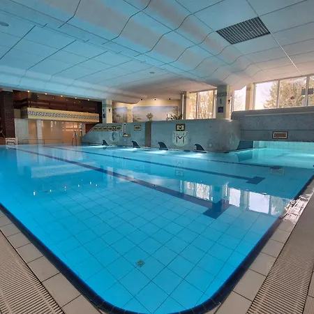 Apartamento Turmfalke 2-zimmer-appartement Mit Sauna Und Schwimmbad